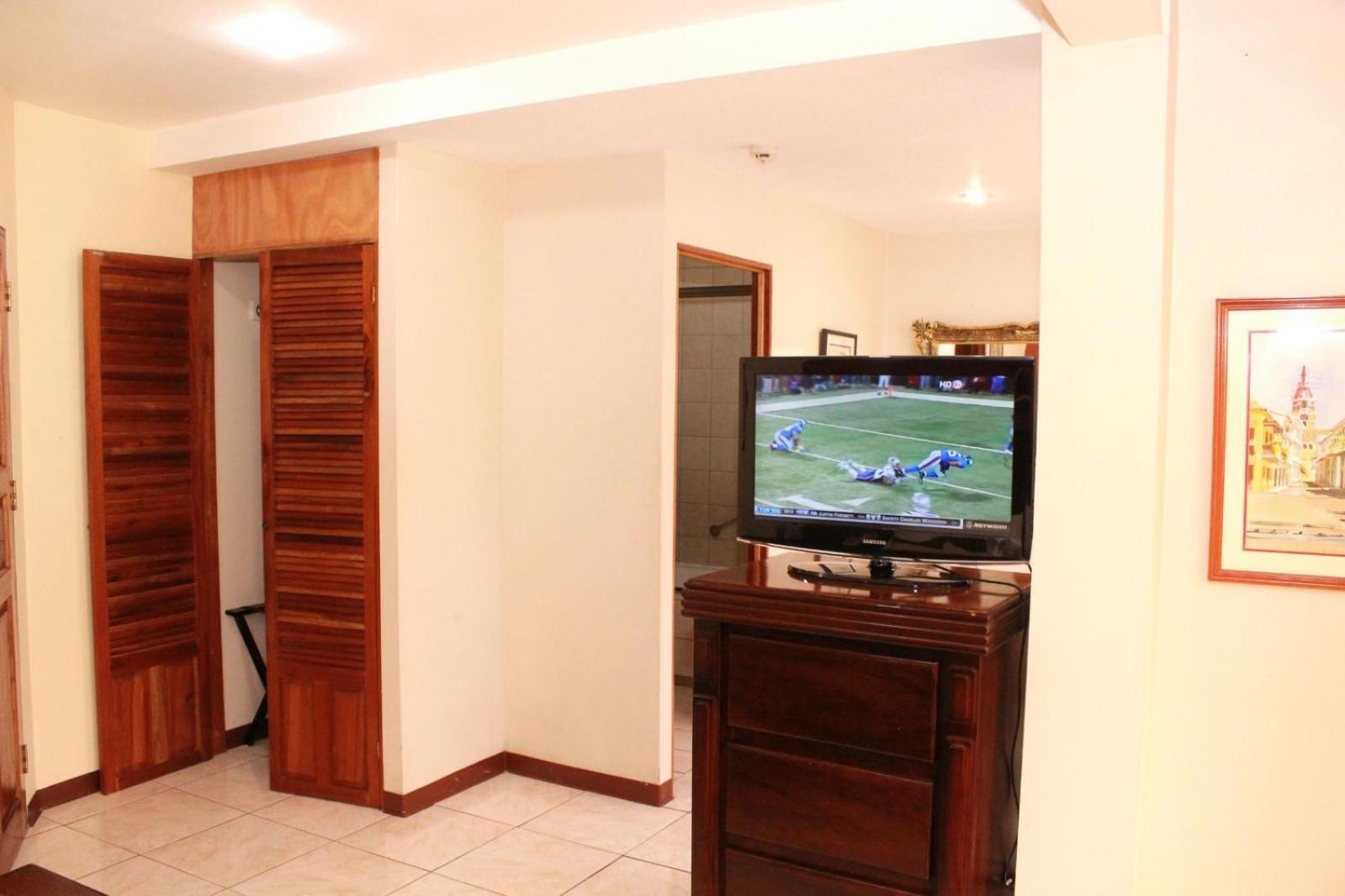 Sportsmens Lodge - Gentlemen'S Club (Adults Only) San José Kültér fotó