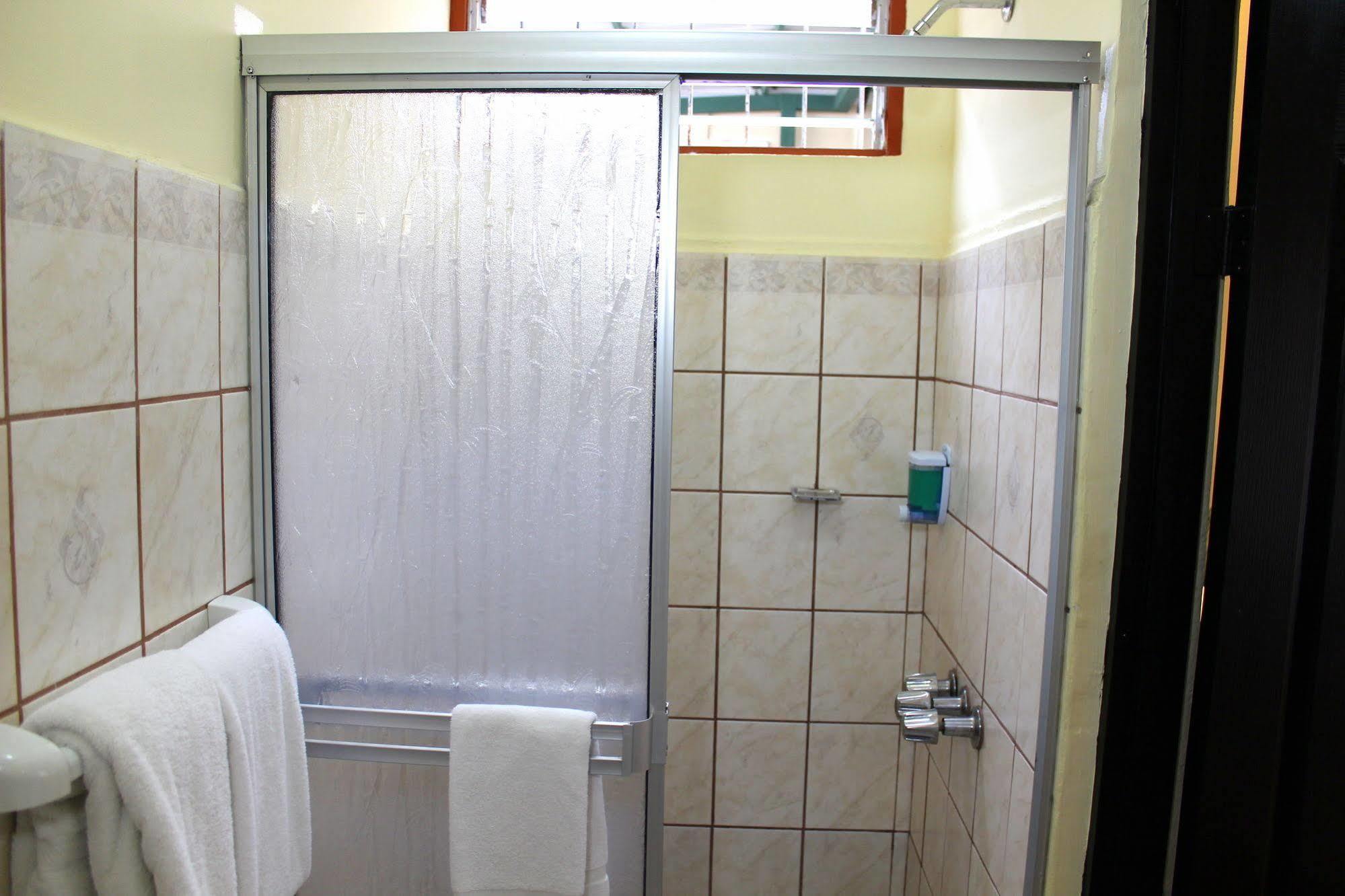 Sportsmens Lodge - Gentlemen'S Club (Adults Only) San José Kültér fotó